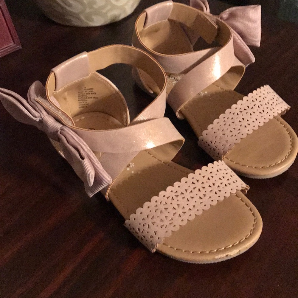 Kids dressy sandals